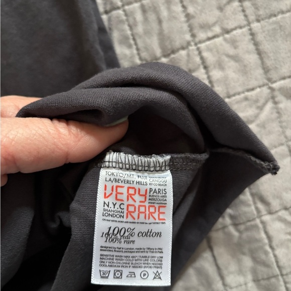 Veryrare art wear Graphic Tee with 'Very Rare' Print mythos limited edition - Picture 7 of 7